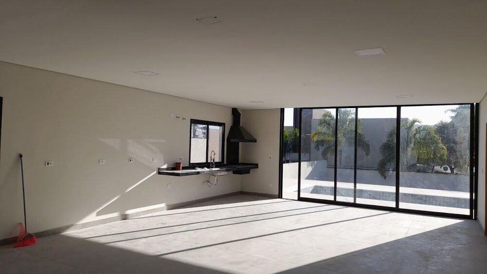 Sobrado, 4 quartos, 266 m² - Foto 1