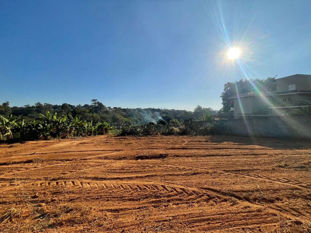 Loteamento e Condomínio, 1023 m² - Foto 3