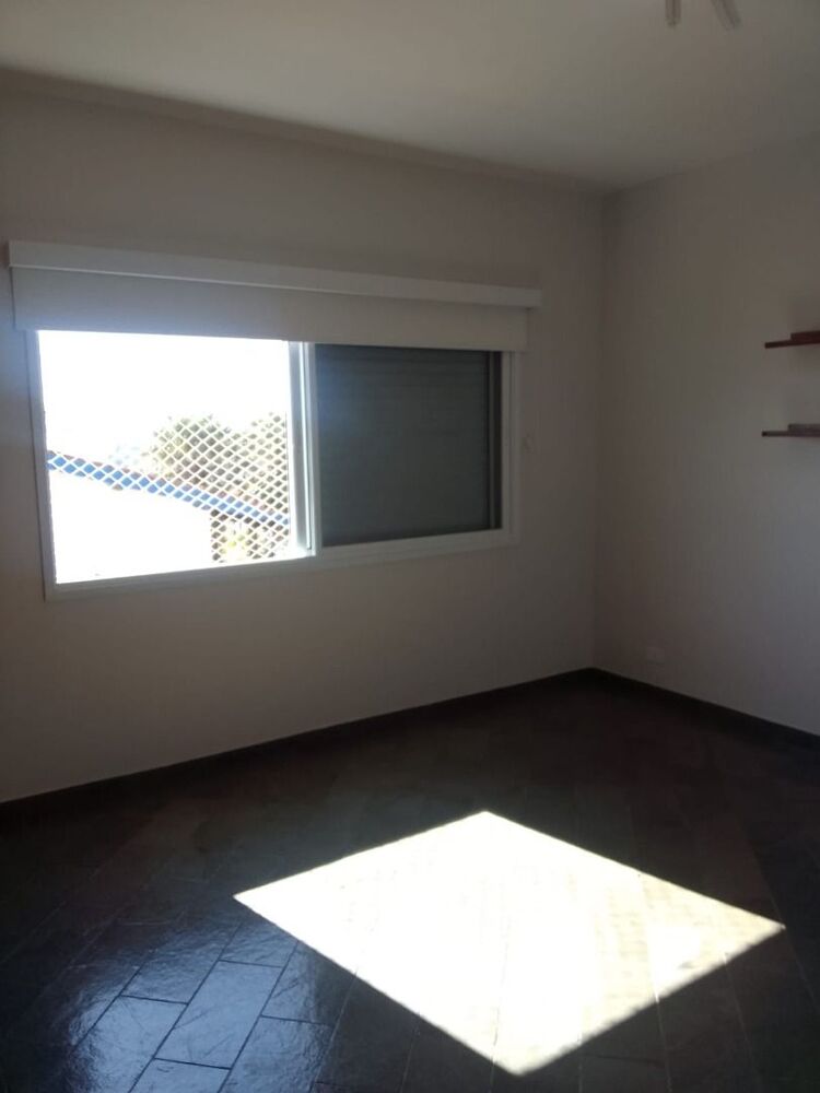 Casa à venda e aluguel com 5 quartos, 369m² - Foto 10