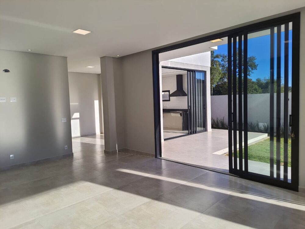 Casa, 3 quartos, 297 m² - Foto 3