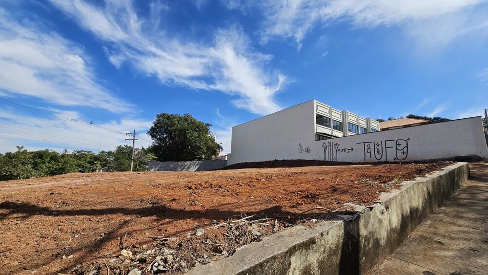 Loteamento e Condomínio, 1009 m² - Foto 2