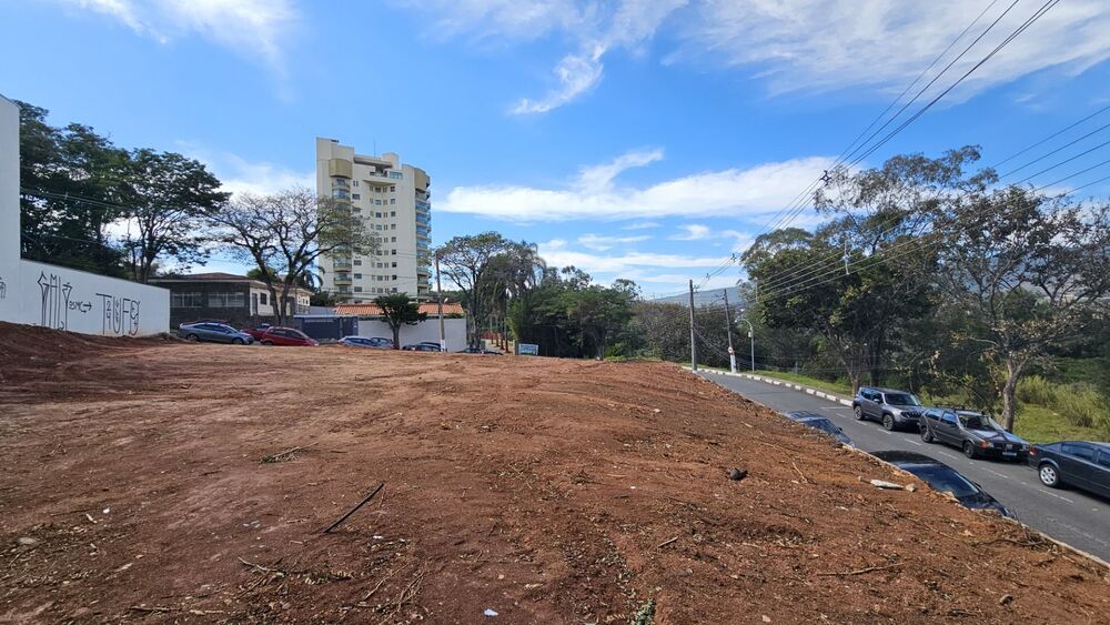 Loteamento e Condomínio, 1009 m² - Foto 1