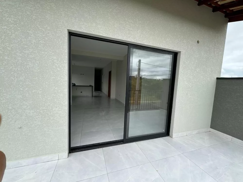 Casa de Condomínio à venda com 3 quartos, 140m² - Foto 4