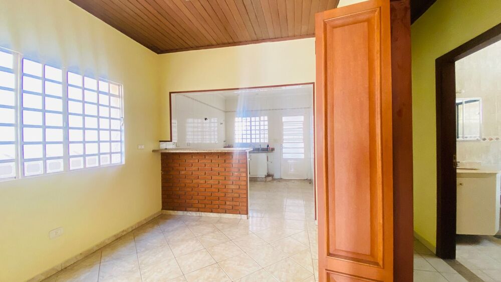 Casa, 3 quartos, 168 m² - Foto 2