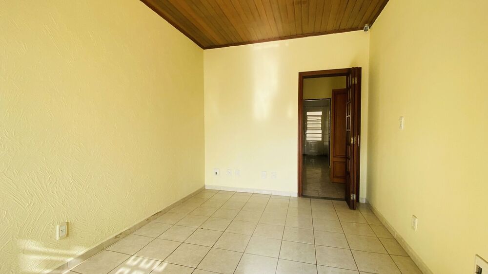 Casa, 3 quartos, 168 m² - Foto 1