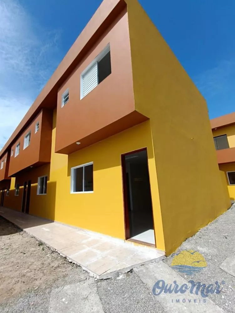 Sobrado à venda com 2 quartos, 70m² - Foto 1