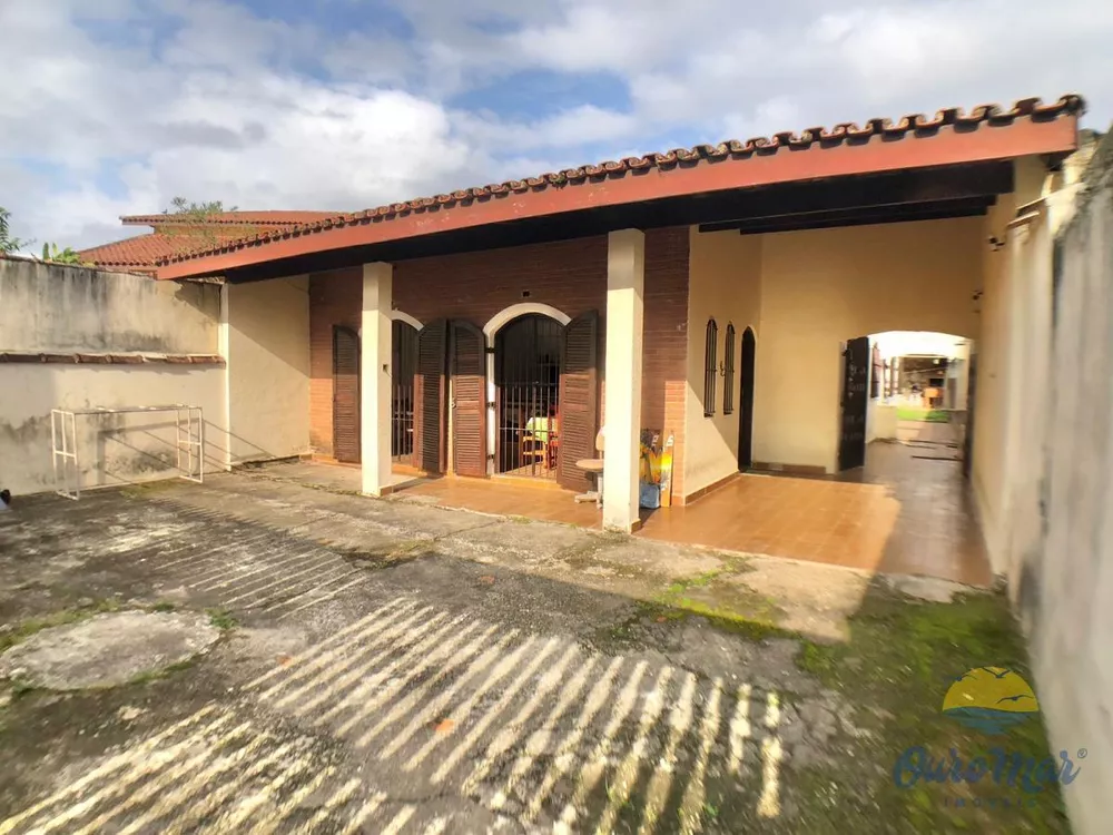 Casa à venda com 3 quartos, 380m² - Foto 2