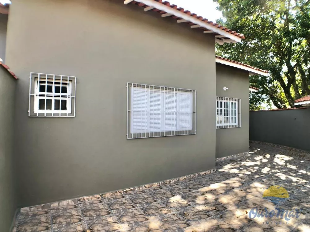 Casa à venda com 2 quartos, 57m² - Foto 4