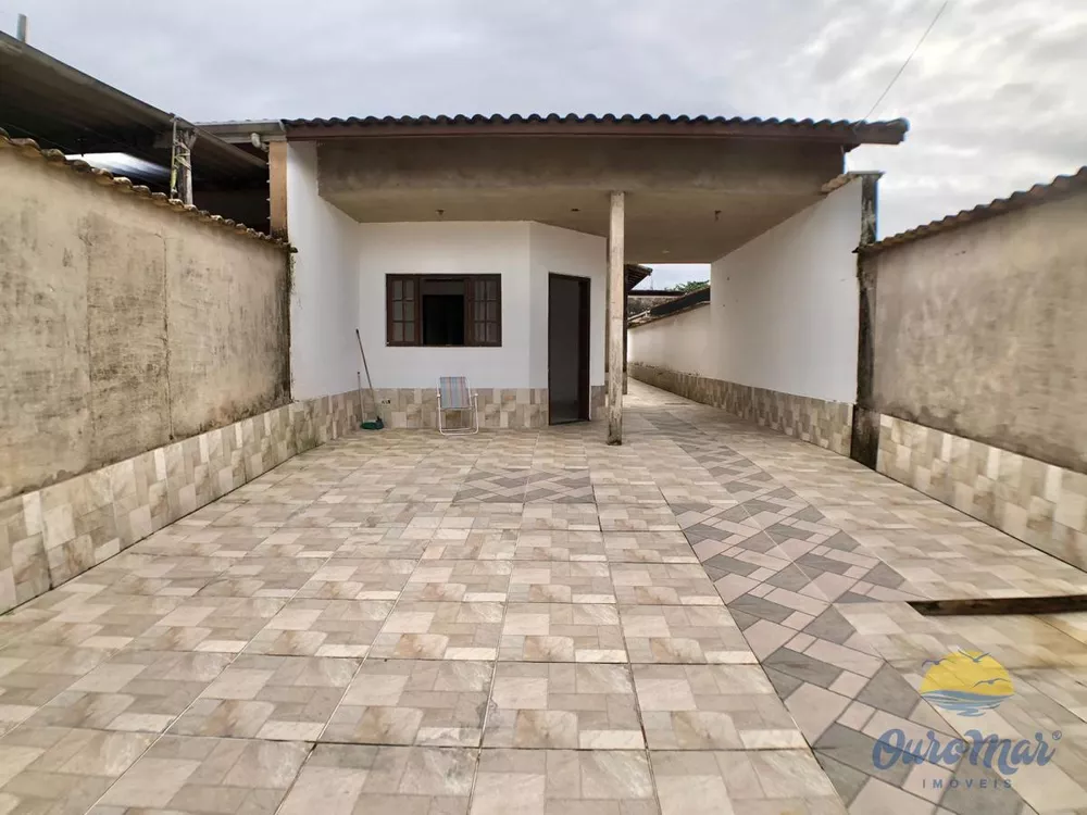 Casa à venda com 2 quartos, 89m² - Foto 1