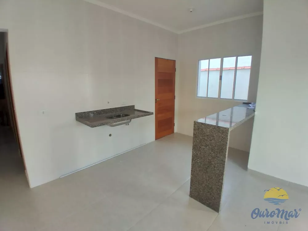 Casa à venda com 2 quartos, 130m² - Foto 6