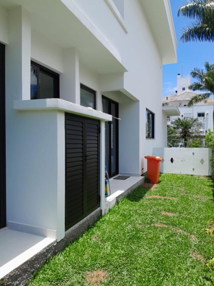 Casa de Condomínio à venda com 4 quartos, 288m² - Foto 9