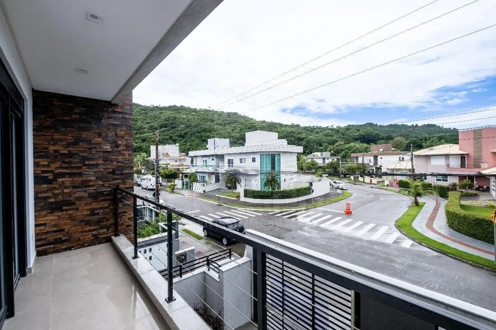Sobrado, 3 quartos, 234 m² - Foto 2