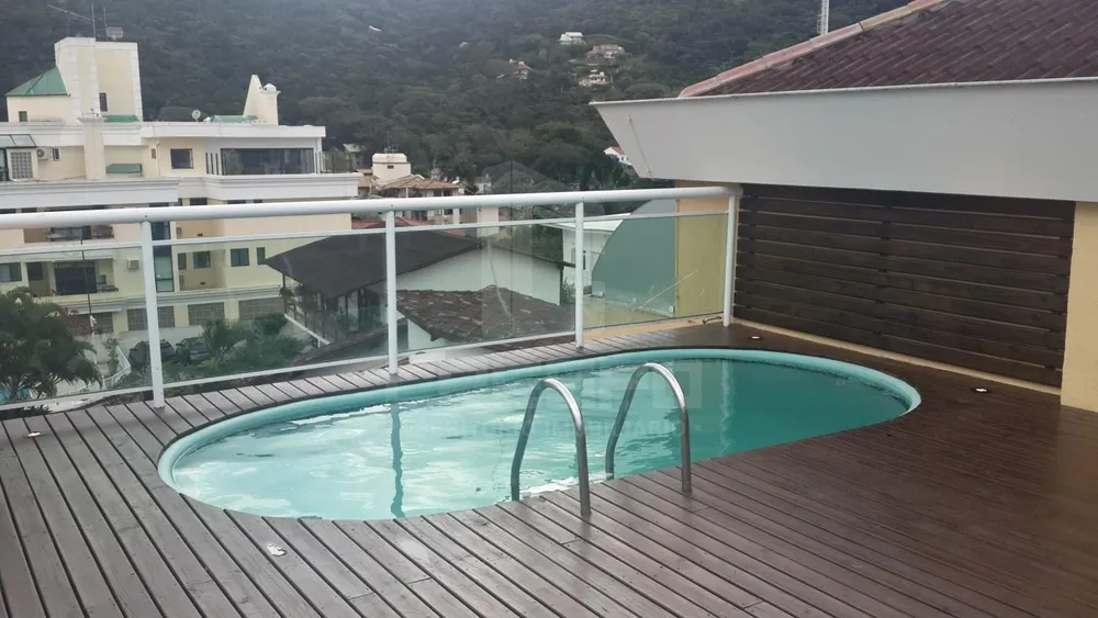 Cobertura, 3 quartos, 234 m² - Foto 1