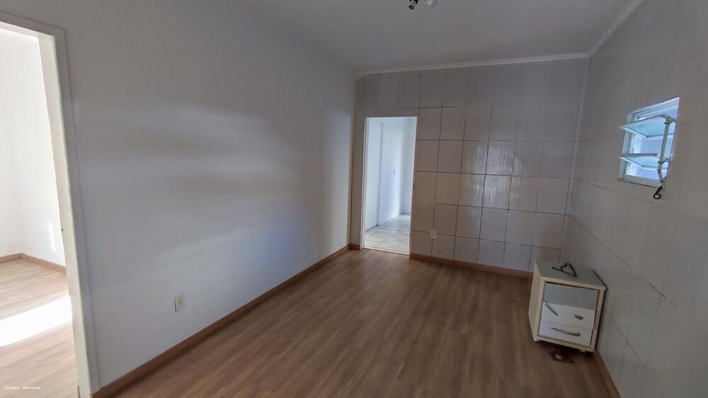 Casa, 6 quartos, 220 m² - Foto 9