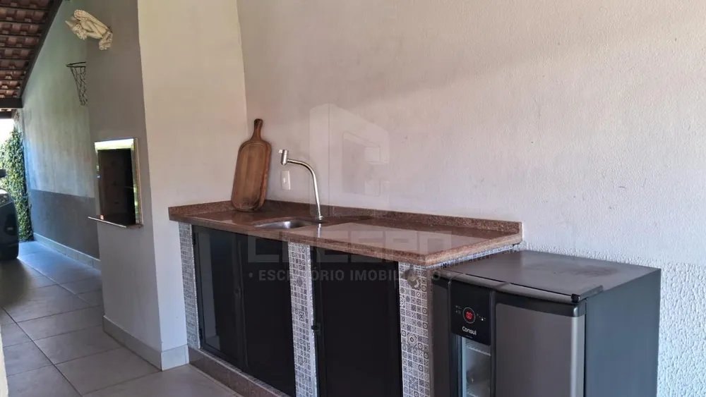 Casa, 3 quartos, 180 m² - Foto 2