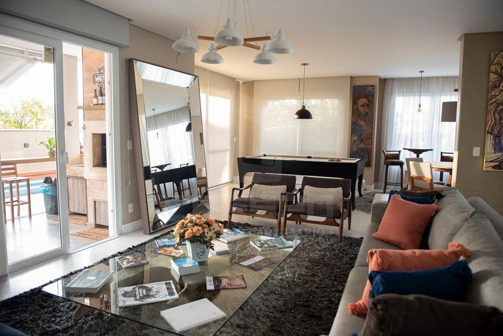 Casa, 4 quartos, 437 m² - Foto 1