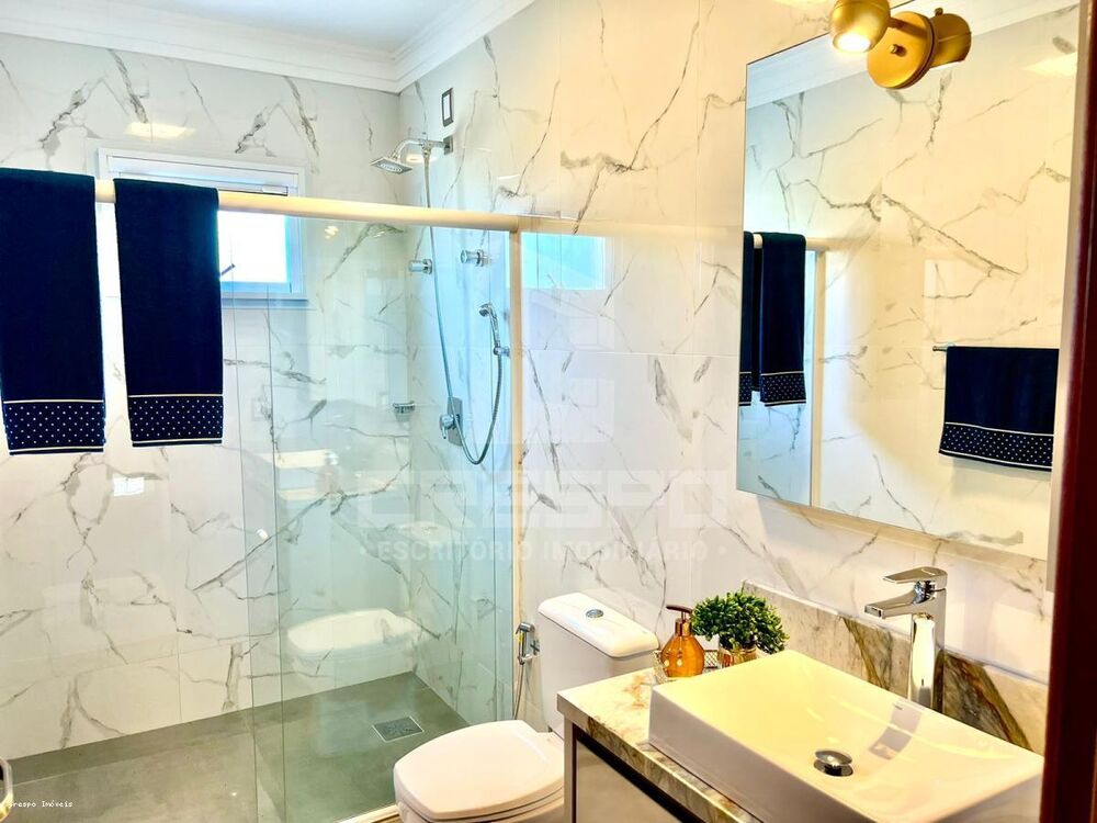 Casa, 3 quartos, 251 m² - Foto 35