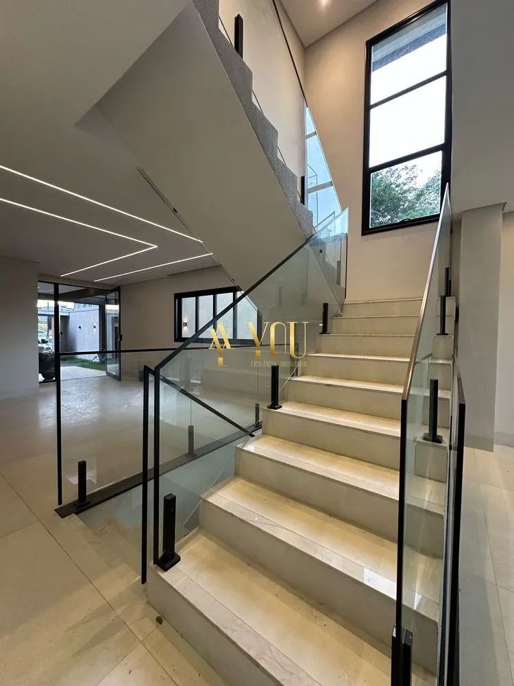 Sobrado, 3 quartos, 223 m² - Foto 2
