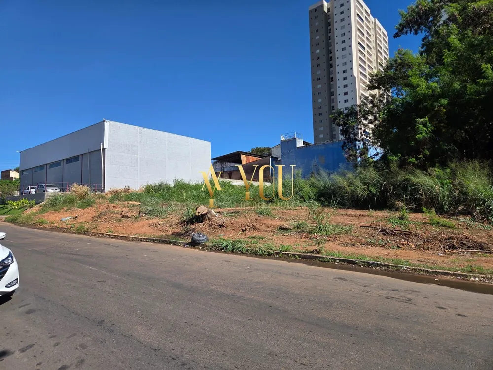 Loteamento e Condomínio, 877 m² - Foto 2