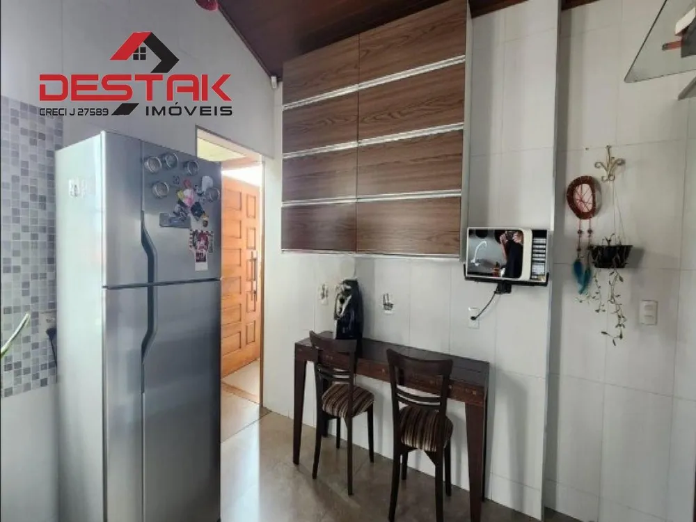 Sobrado, 3 quartos, 172 m² - Foto 2