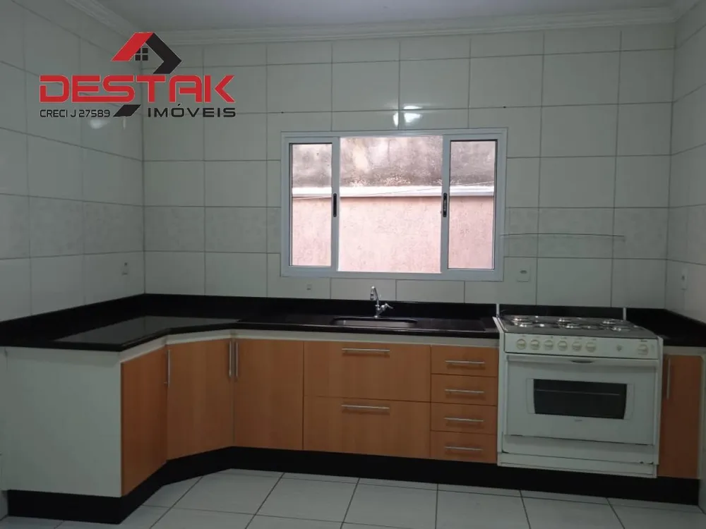 Casa, 3 quartos, 212 m² - Foto 4