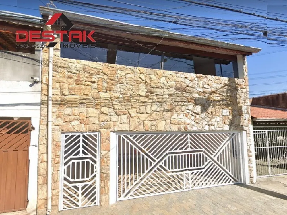 Casa, 3 quartos, 212 m² - Foto 1