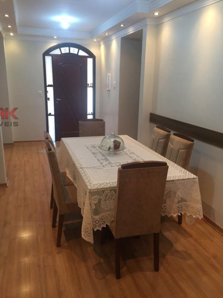 Casa, 3 quartos, 248 m² - Foto 3