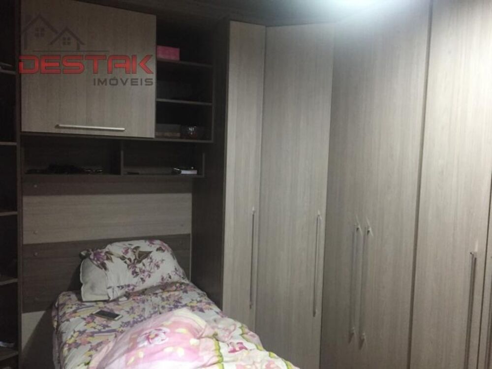 Casa, 3 quartos, 248 m² - Foto 2