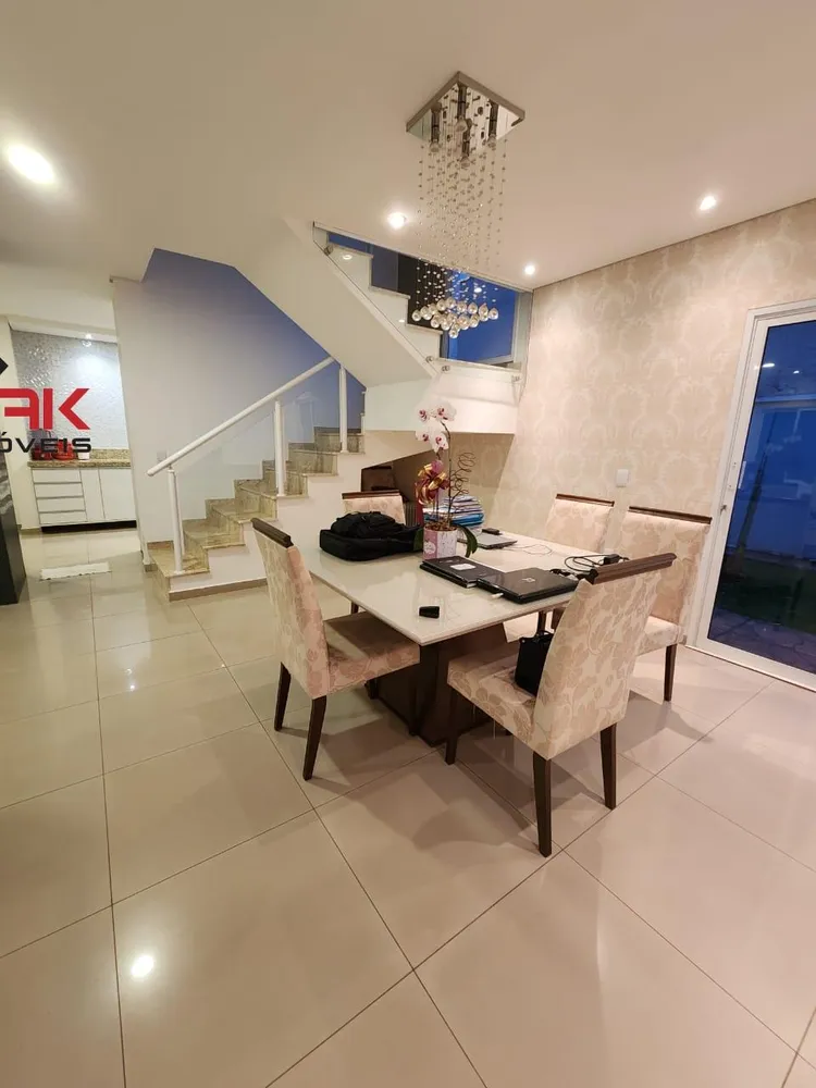 Casa, 3 quartos, 341 m² - Foto 1