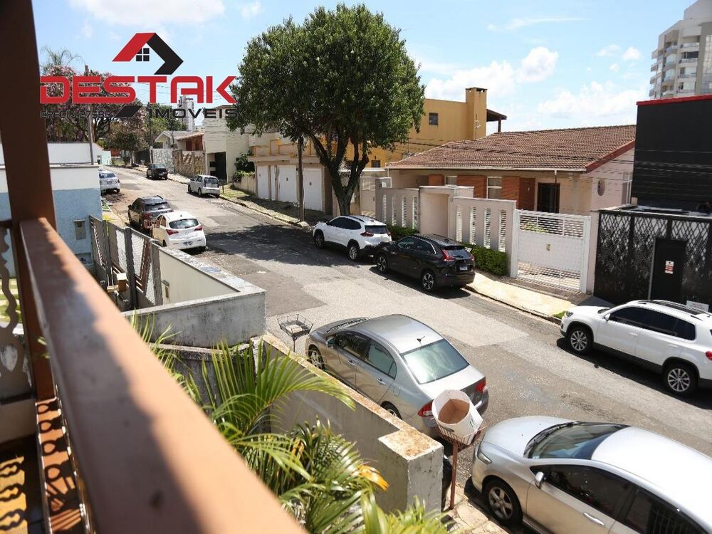 Casa para alugar com 3 quartos, 440m² - Foto 4