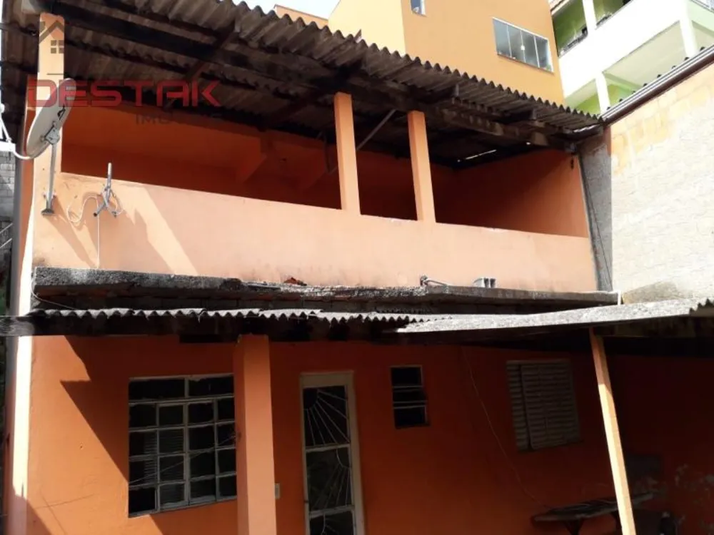 Casa, 3 quartos, 250 m² - Foto 1