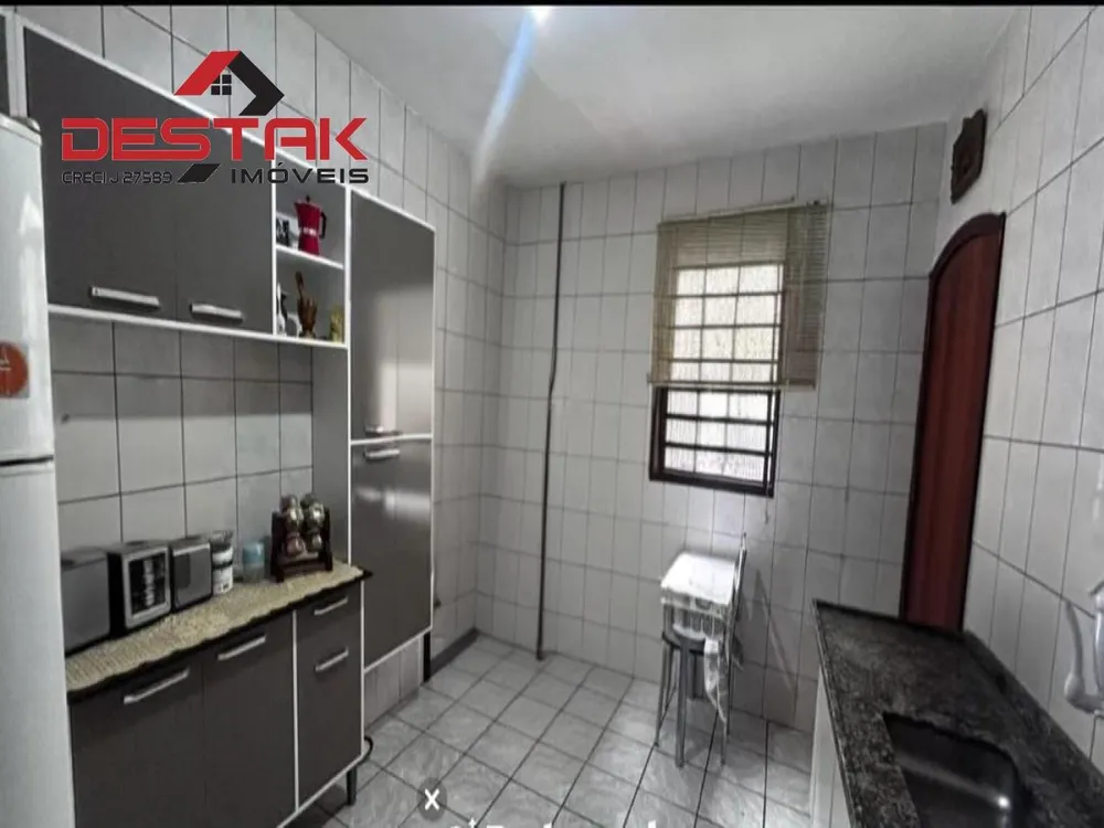 Casa, 3 quartos, 250 m² - Foto 1
