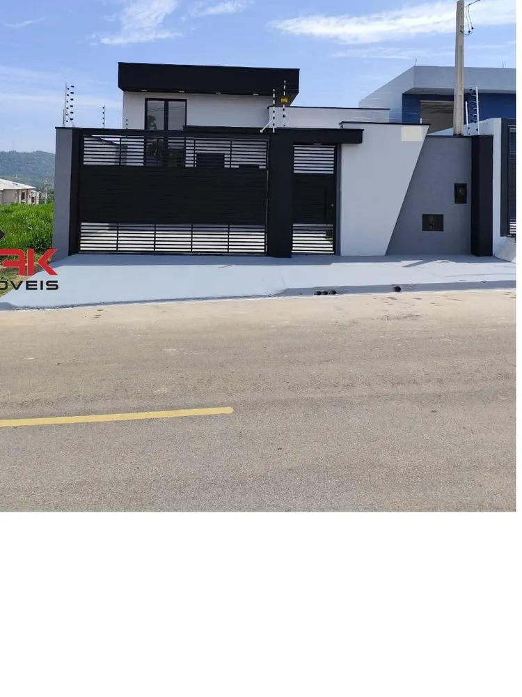 Casa, 3 quartos, 250 m² - Foto 1
