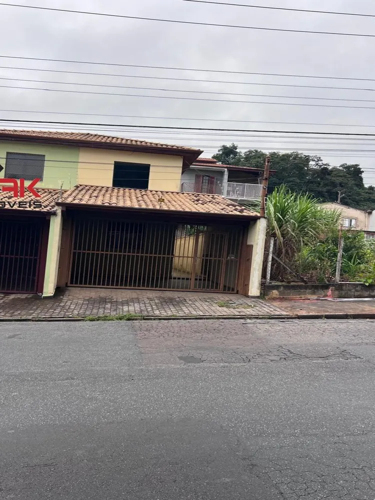 Casa, 3 quartos, 135 m² - Foto 1