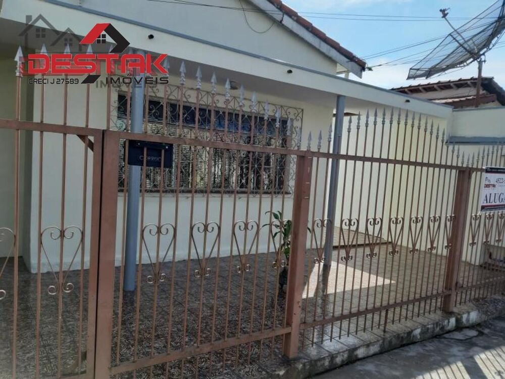 Casa, 2 quartos, 279 m² - Foto 1