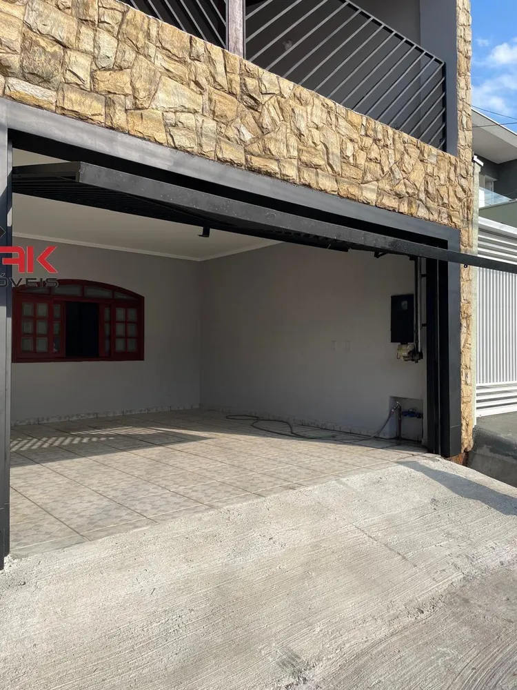 Sobrado, 3 quartos, 250 m² - Foto 1