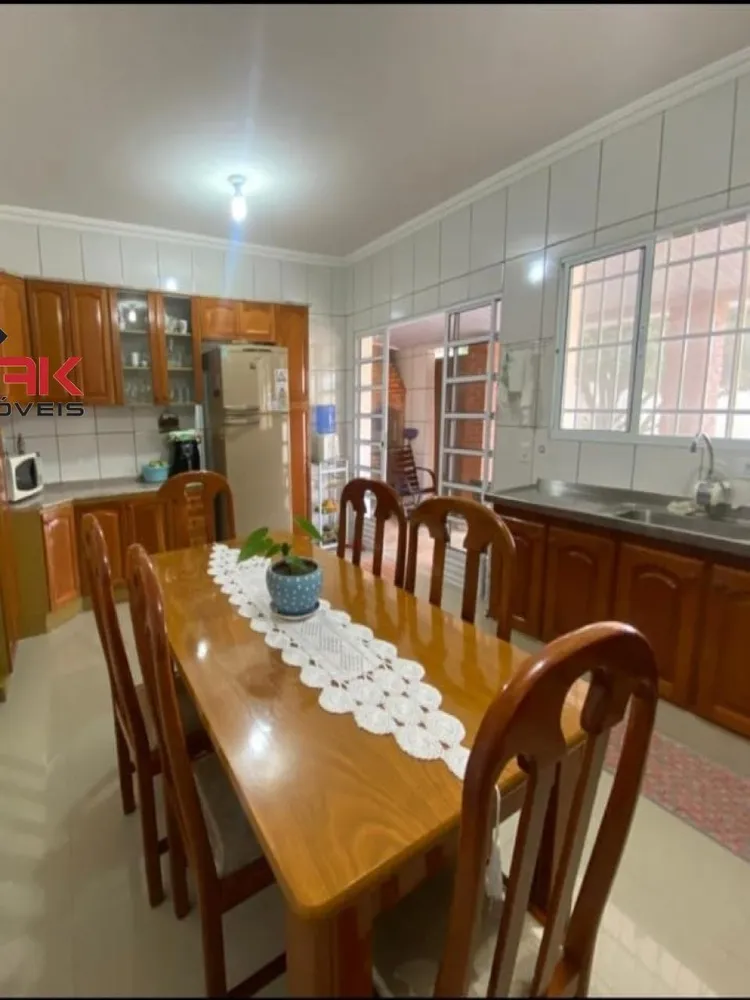 Chácara, 2 quartos, 1070 m² - Foto 2