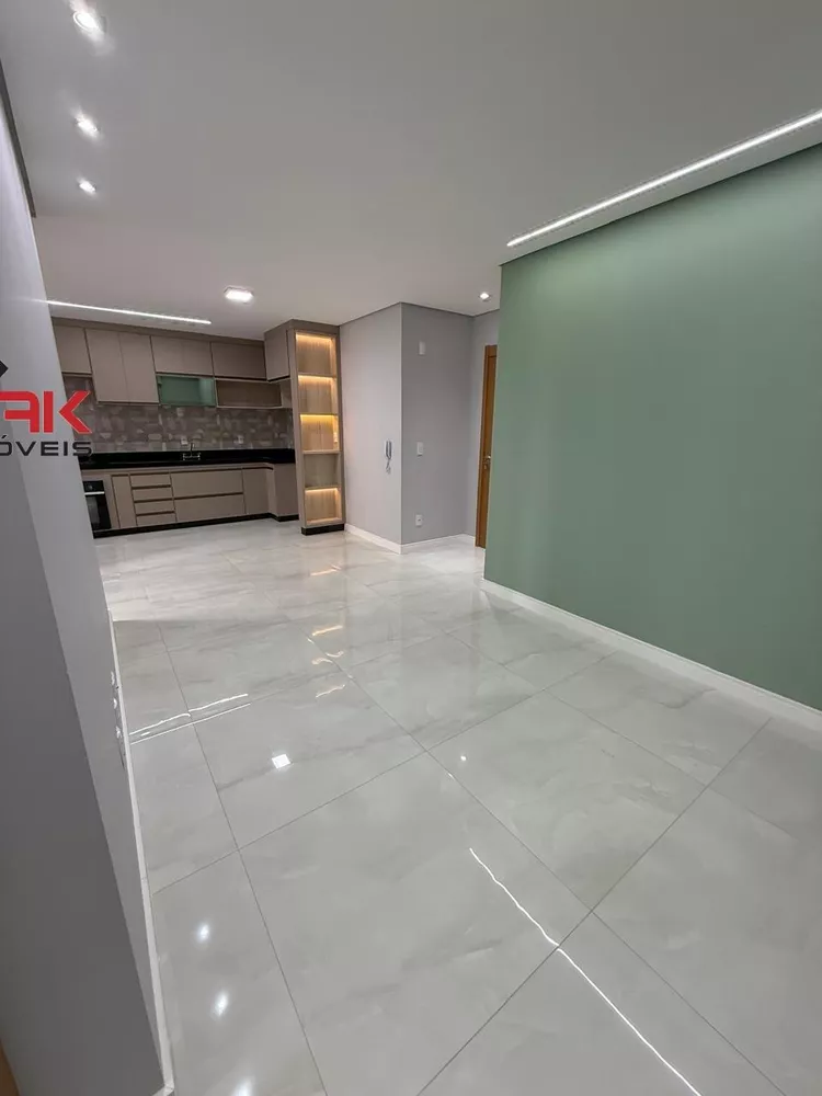 Apartamento, 2 quartos, 70 m² - Foto 2