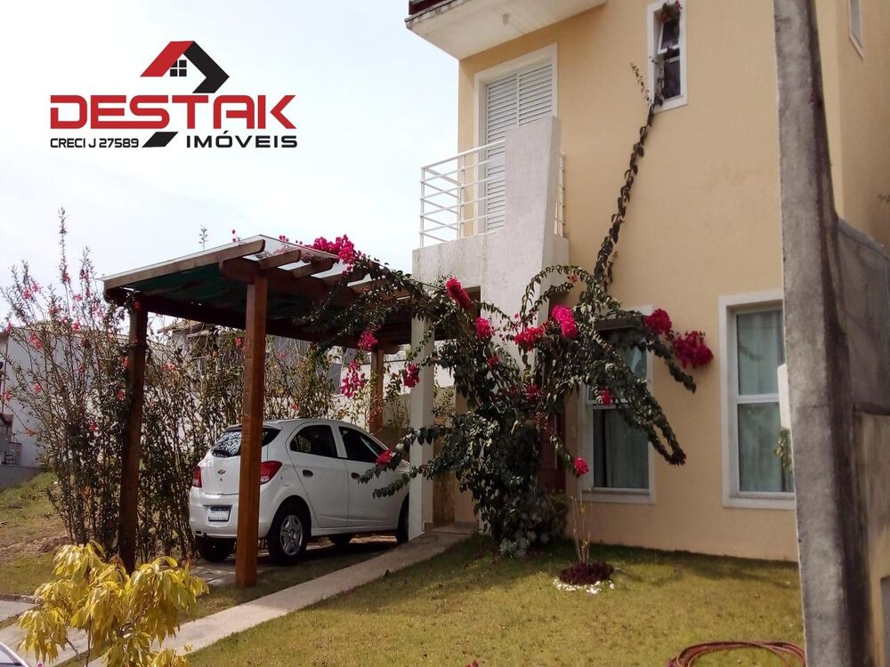 Casa de Condomínio à venda com 3 quartos, 250m² - Foto 3