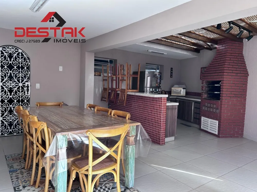 Casa, 3 quartos, 215 m² - Foto 10