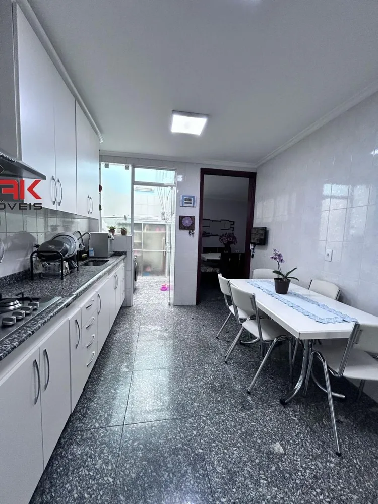 Casa, 3 quartos, 215 m² - Foto 3