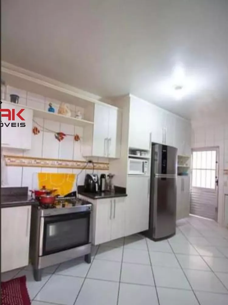 Casa, 3 quartos, 250 m² - Foto 7