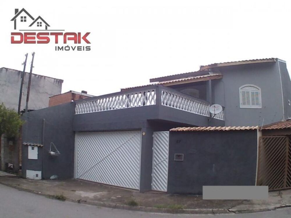 Casa à venda com 3 quartos, 260m² - Foto 1