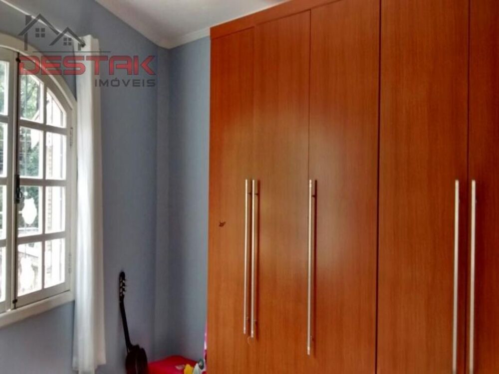 Casa à venda com 3 quartos, 260m² - Foto 3