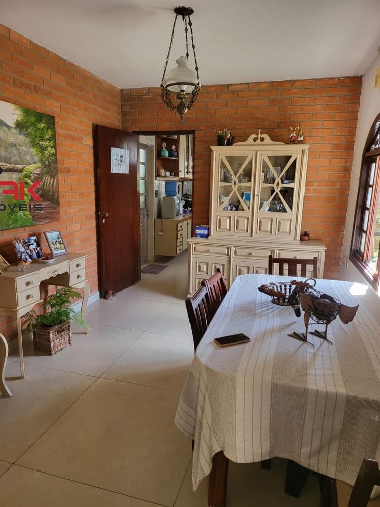 Casa, 3 quartos, 250 m² - Foto 1