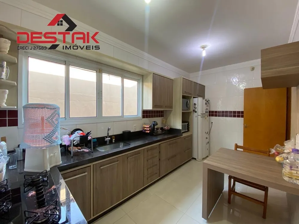 Casa, 3 quartos, 200 m² - Foto 5