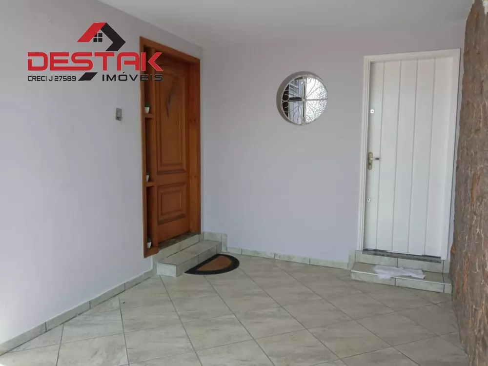 Casa à venda com 3 quartos, 208m² - Foto 5