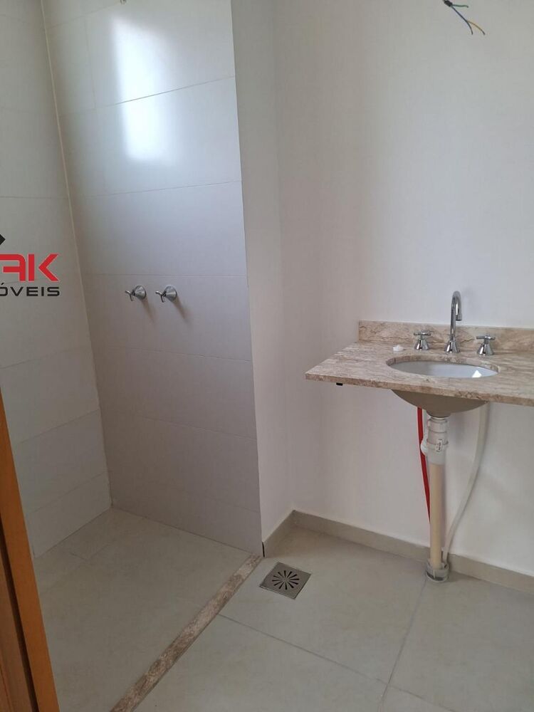 Apartamento à venda com 3 quartos, 105m² - Foto 9