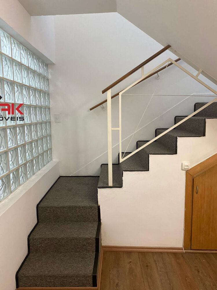 Prédio Inteiro para alugar com 5 quartos, 96m² - Foto 3