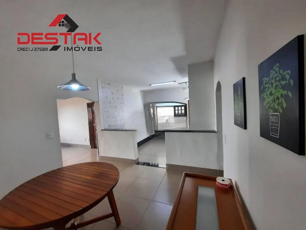Casa, 3 quartos, 250 m² - Foto 2